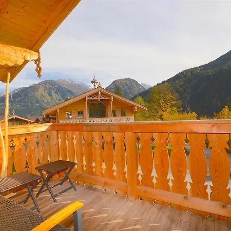 Chalet Zwolferl By Alpen