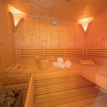 Chalet Zwolferl By Alpen *